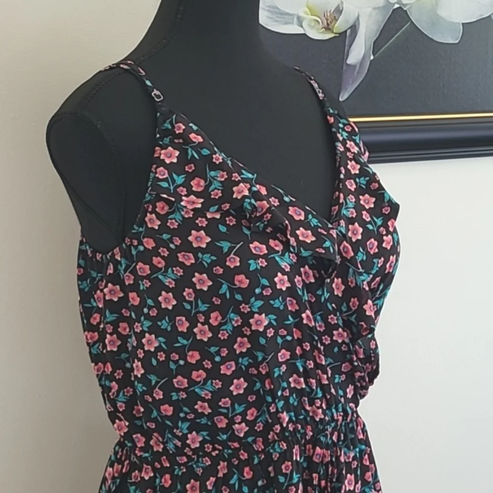 Summer Floral Mini Dress - Picture 3 of 11